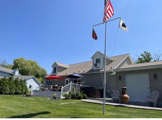 17751 170th Ave, Spring Lake, MI 49456