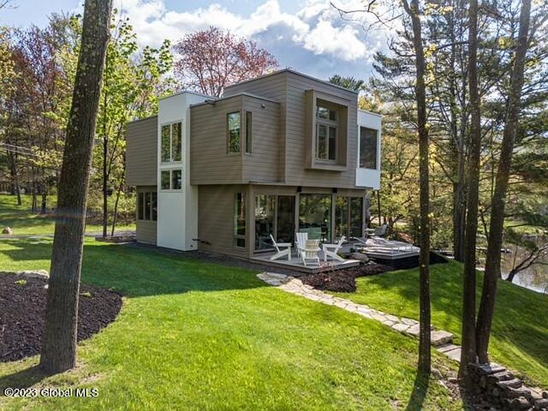 5th image of 2759 Sheep Meadow Lane Way