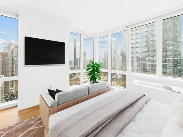 605 W 42nd St, New York, NY
