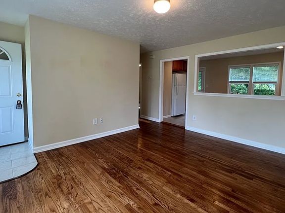 3rd image of 438 North St APT 1