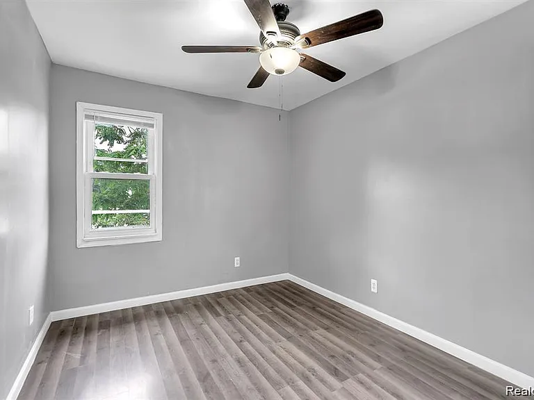 15852 Washburn St #2 — Photo 6