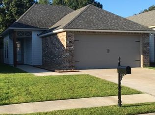 217 Twin Meadow Ln, Lafayette, LA 70508