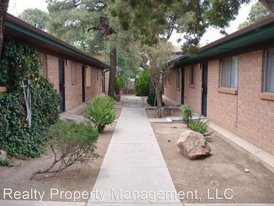 1st image of 537 Palomas Dr SE #C