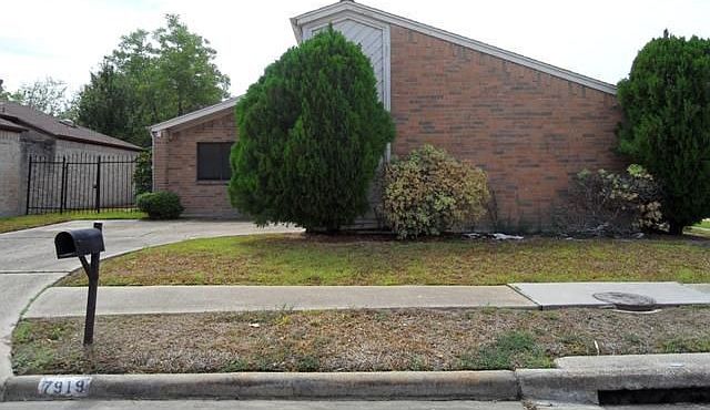 1st image of 7919 Patio Glen Dr