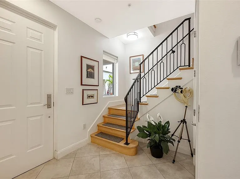 235 Cocoanut Ave #128E — Photo 8