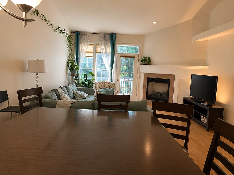 53 Stonington Cir — Photo 2