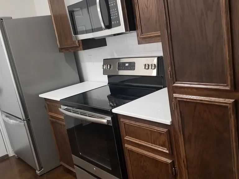 202 Lowes Blvd #A — Photo 8