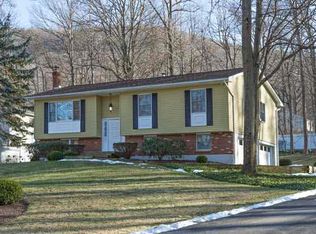 18 Willow Rd, Beacon, NY 12508