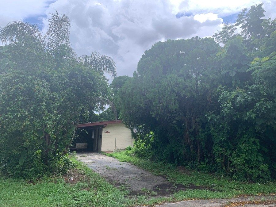 1st image of 2607 Havana Dr