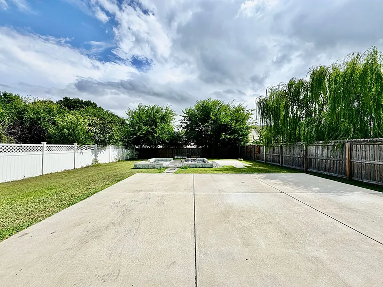 1123 W Ocean View Ave — Photo 52
