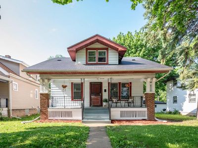 2710 West Fairmount AVENUE, Milwaukee, WI, 53209