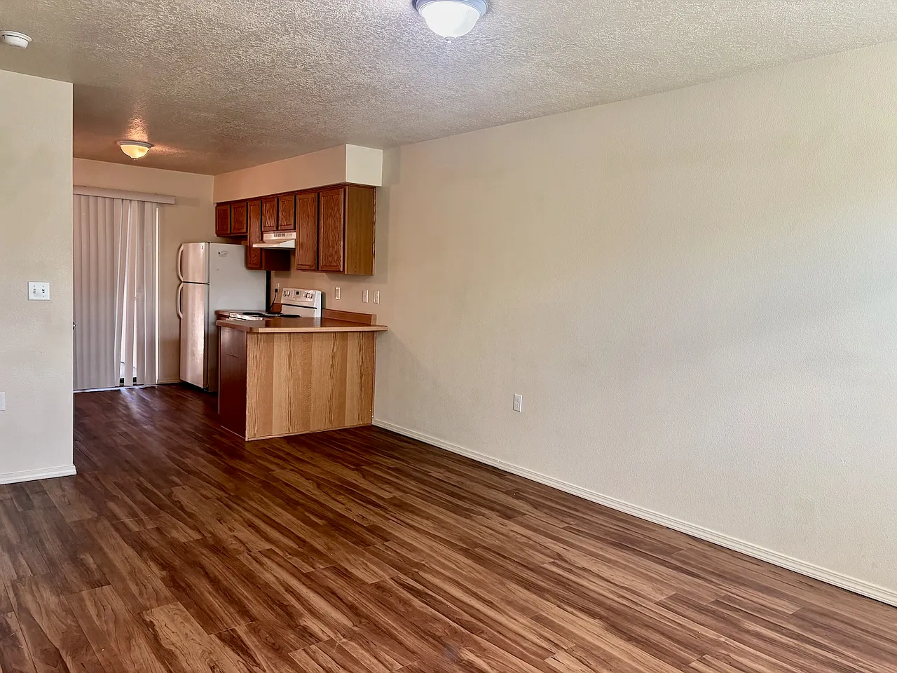 1319 Chelwood NE - B — Photo 3