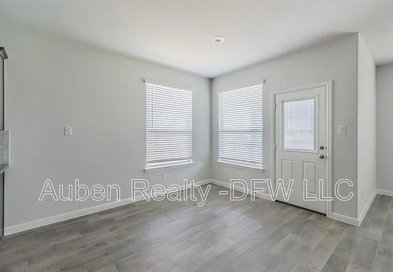1343 Fox Hollow Rd — Photo 16
