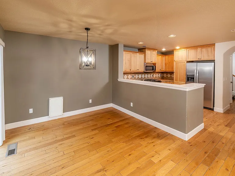 20285 Schaeffer Dr — Photo 14