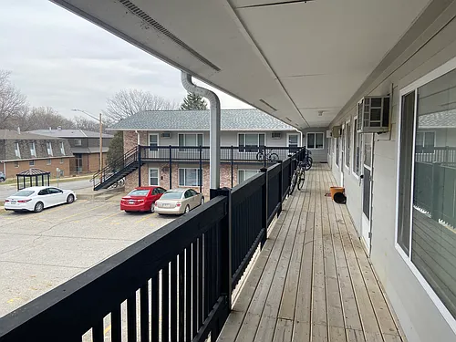 Oakcrest Street Apartments Photo 1
