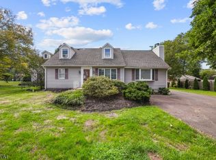 51 Diverty Rd, Hopewell Twp., NJ 08534
