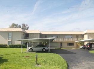 1915 W Lakeview Blvd APT 1, North Fort Myers, FL 33903