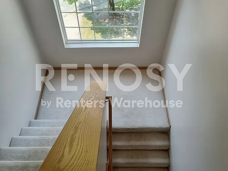 787 Fairfield Cir — Photo 32