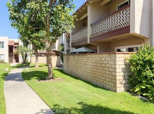 700 W La Veta Ave UNIT D5, Orange, CA