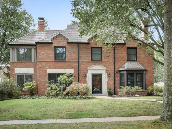 7446 Parkdale Ave, Saint Louis, MO 63105