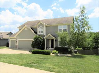 207 E Whispering Hills Blvd, Lone Jack, MO 64070