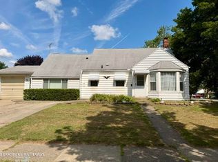 1114 Burlington Dr, Mount Clemens, MI 48043