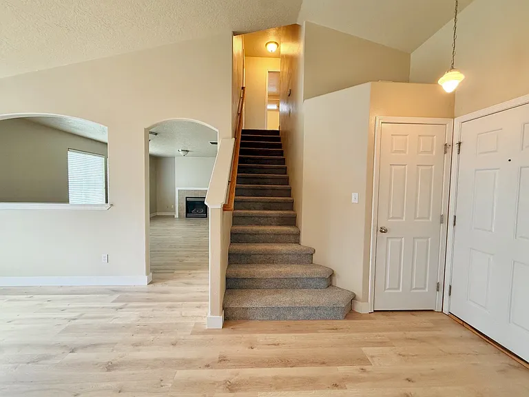 1779 N Veridian Ave — Photo 4