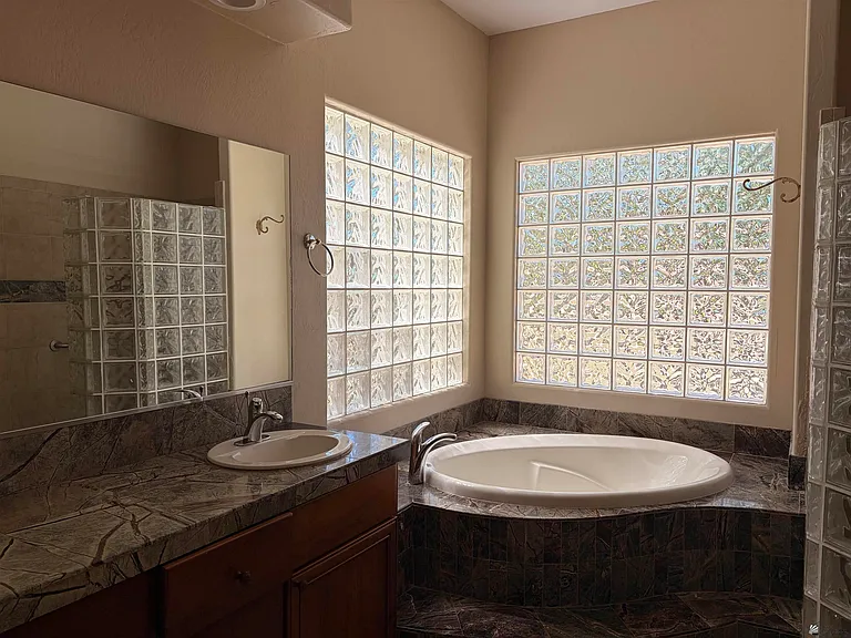 4568 W La Quinta Ln — Photo 8
