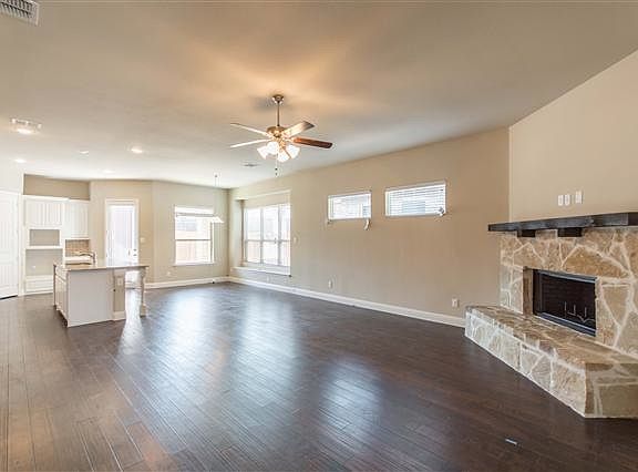5th image of 10584 Helen Dr