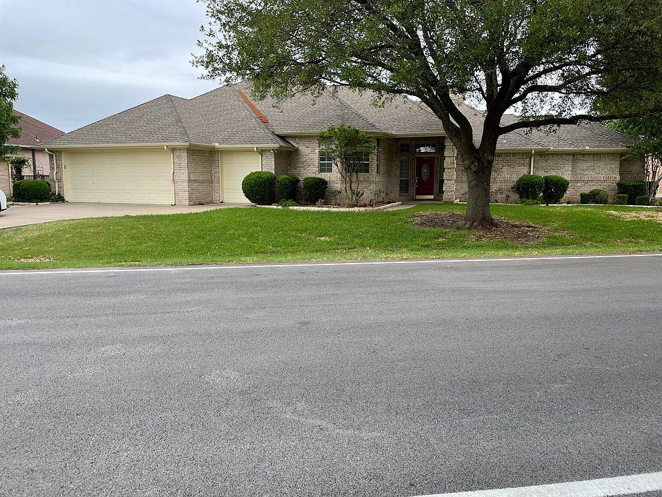 1st image of 8613 Leisure Ln