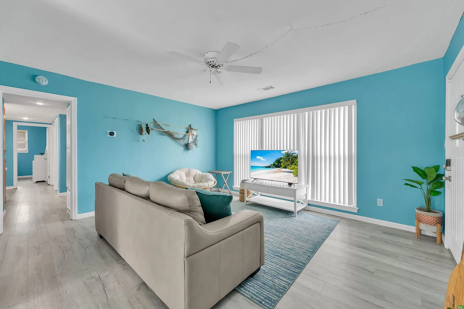 2 bed, 1.0 bath, 1108 sqft, $2,887 — Photo 2