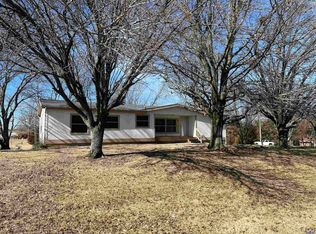 1015 SE Shawnee Heights Rd, Tecumseh, KS 66542