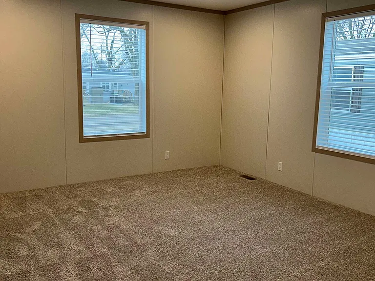 Hoosier Estates — Photo 16