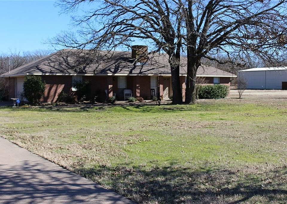 1st image of 310 Cherry Blossom Ln