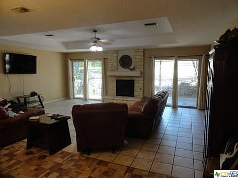 4th image of 415 E Tanglewood Dr