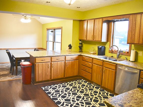 View of eat-in dining area 