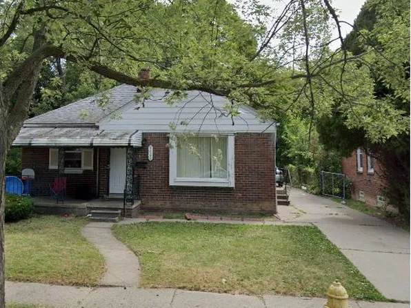 9020 Brace St, Detroit, MI 48228