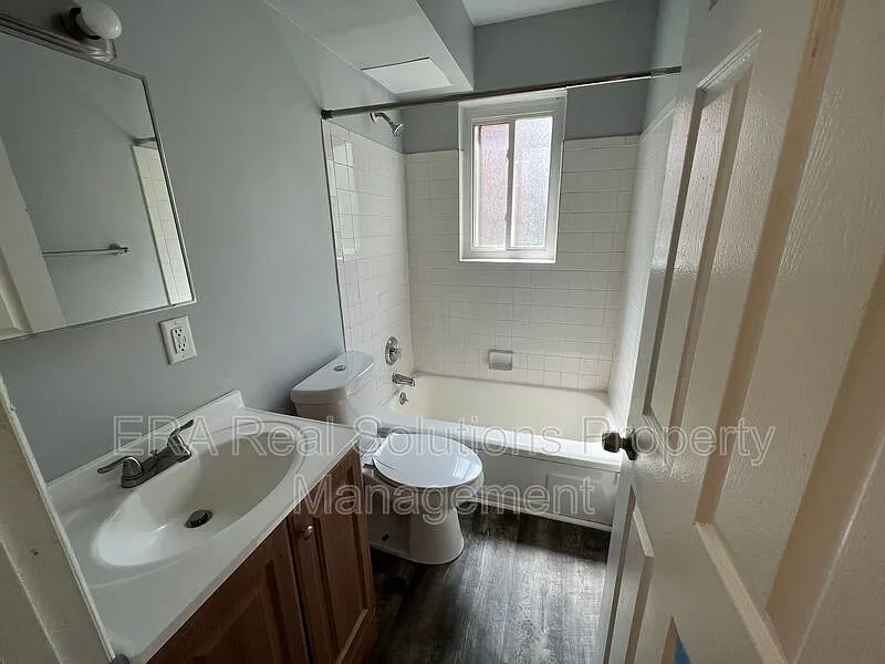 1 bed, 1.0 bath, 550 sqft, $725 — Photo 2