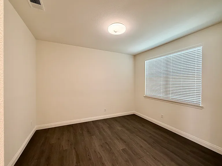 10519 Wilding Dr — Photo 8