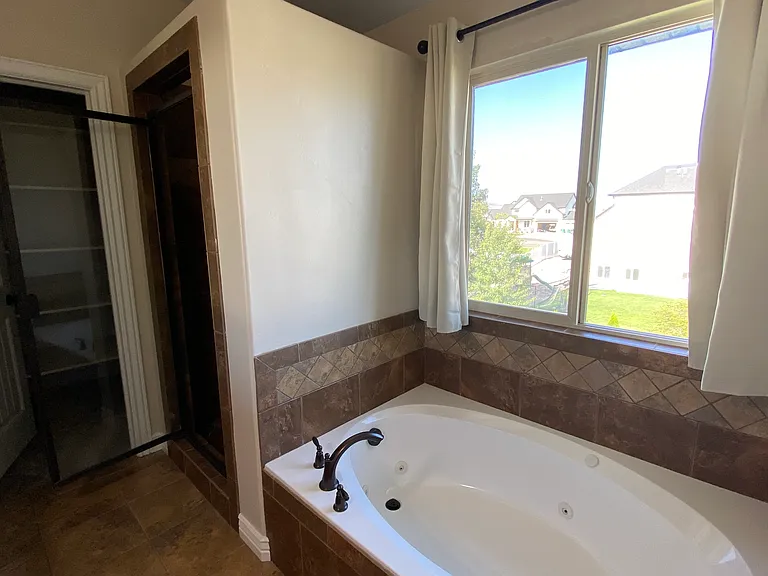 1240 S 780th St W — Photo 10