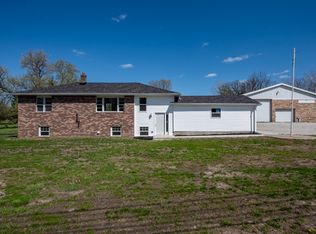 40929 N Green Bay Rd, Beach Park, IL 60099