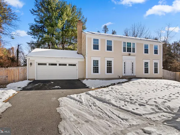 18805 Still Meadows Ct, Gaithersburg, MD 20879