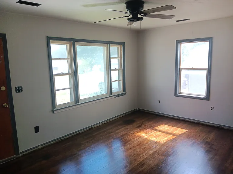 111 Lakeview Dr — Photo 7