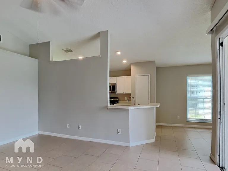 10547 Cherry Oak Cir — Photo 5