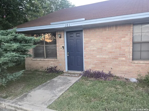 320 Station St APT 101, Converse, TX 78109