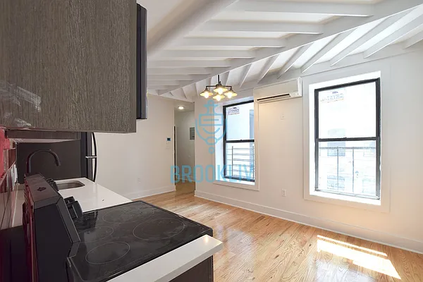 Rented by null | media 17