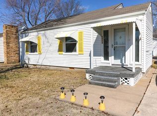 1324 W 1st St, Coffeyville, KS 67337