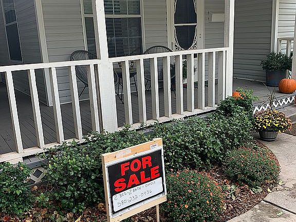 2nd image of 804 NW Arlington Ave