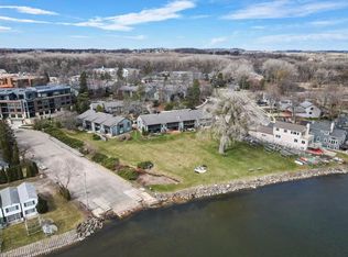 2803 Century Harbor Rd APT 1, Middleton, WI 53562