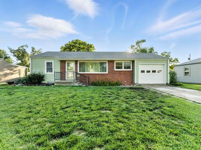 860 Plaza Dr, Salina, KS, 67401